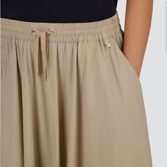 Herno Nylon Skirt - NWT! - Picture 3 of 5